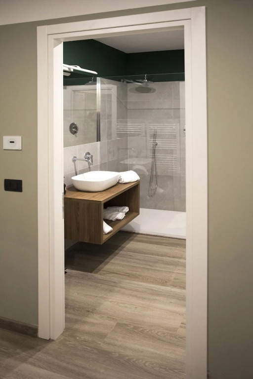 Moody smart & comfy Hotel