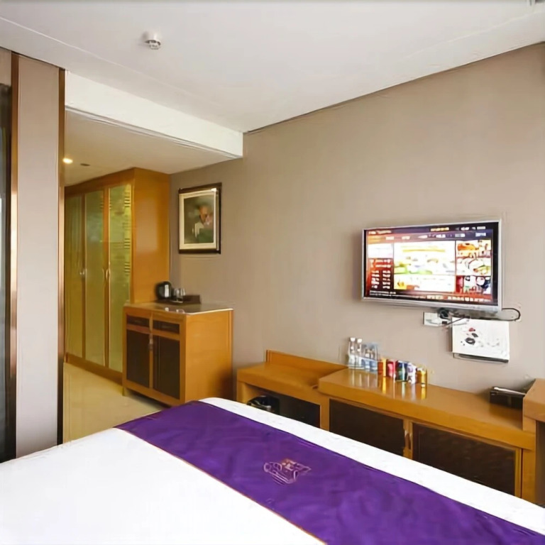 Boyue Hotel