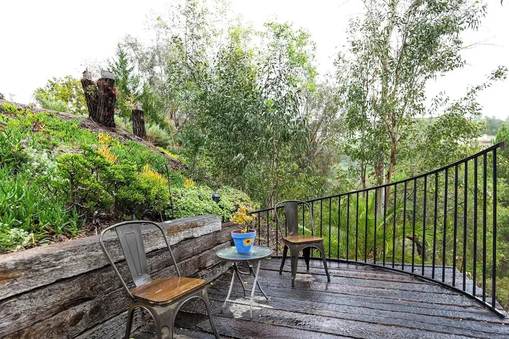 Sip, Golf & Unwind: Couple's Retreat in Fallbrook
