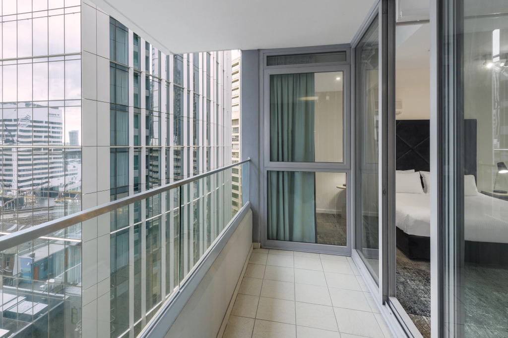 Brady Apartment Hotel Flinders Street