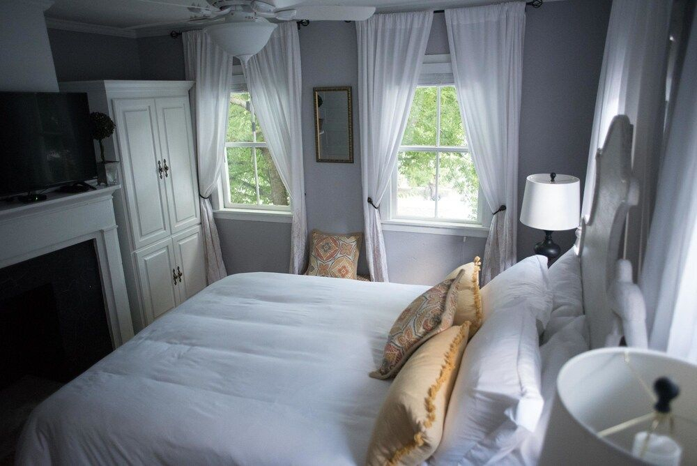Suites on Cannon