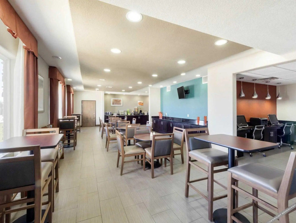 Garner Hotel Victoria - East by IHG