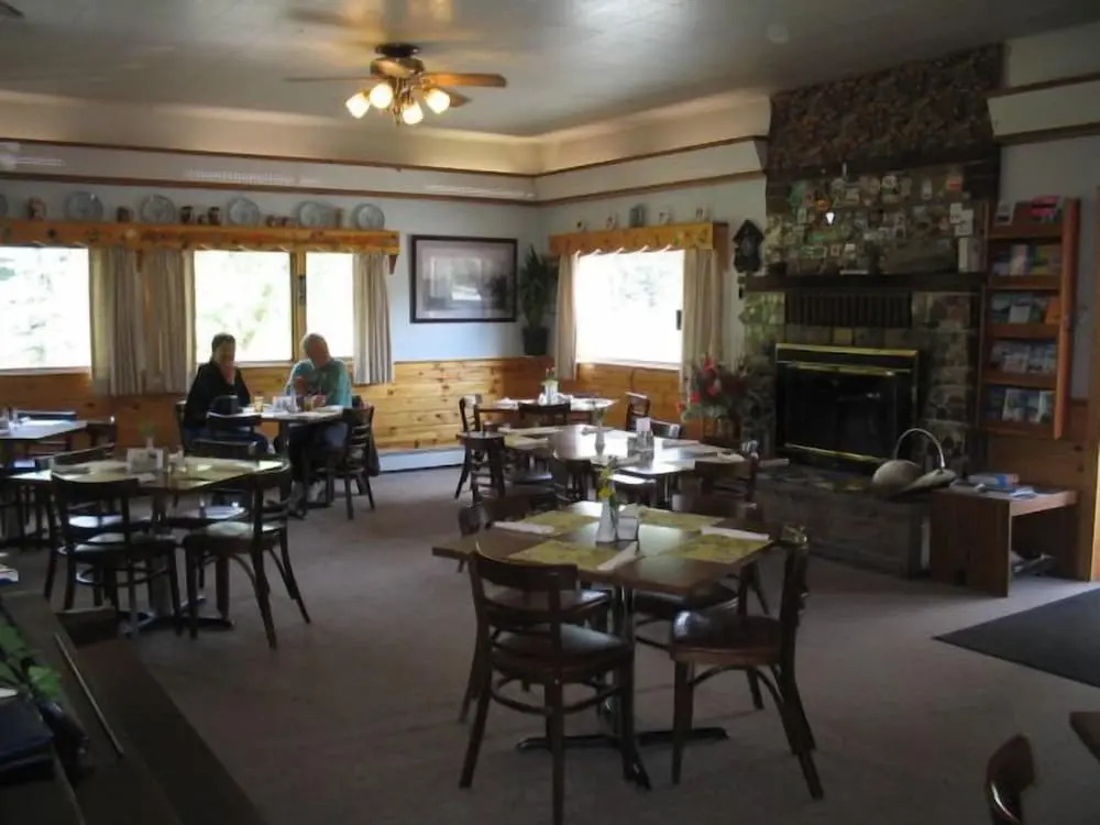Swiss Alaska Inn