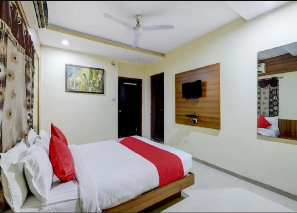Hotel Krishna Palace Vastrapur