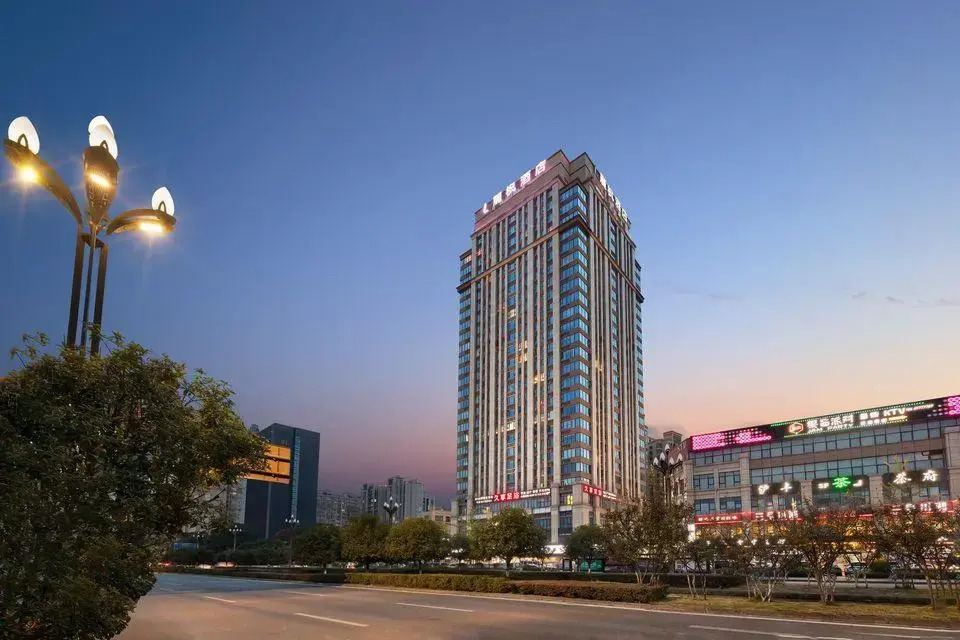 Lavande Hotel Chengdu Dafeng Shixi Park Subway Station