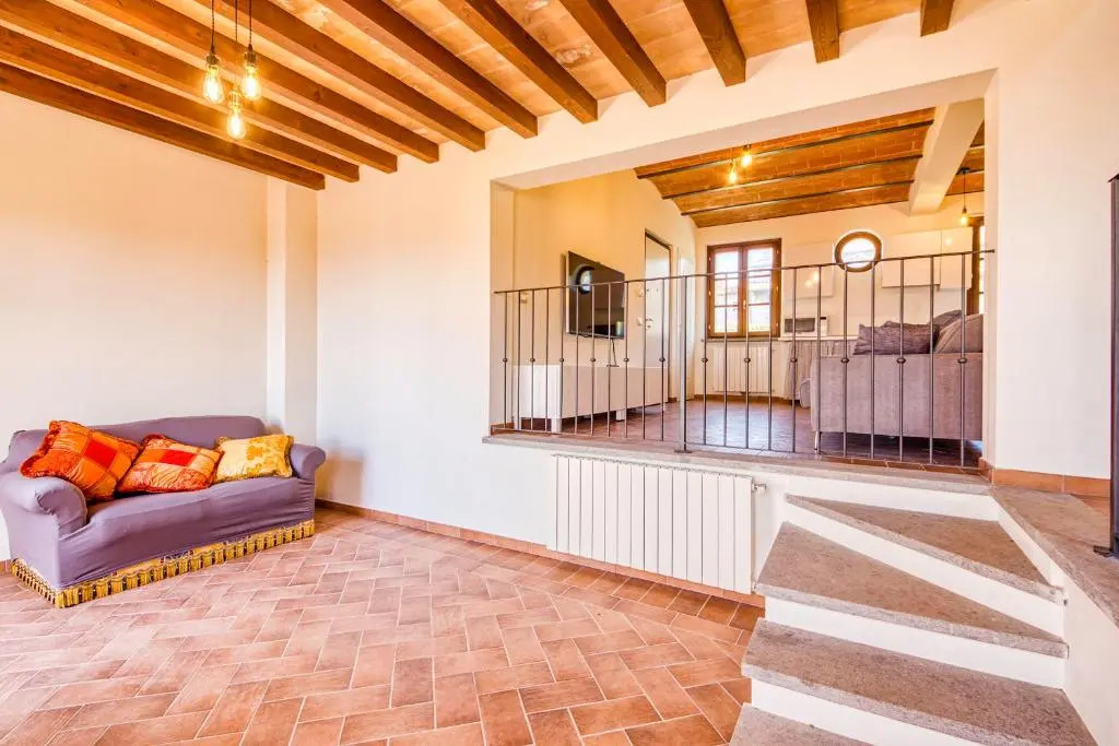 Bright Apt With Terrace and Shared Pool