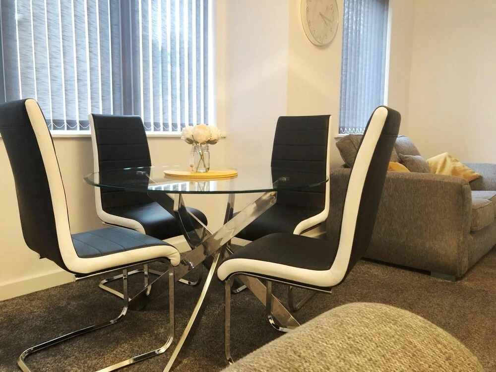 The Belmont Suite Sasco Apartments