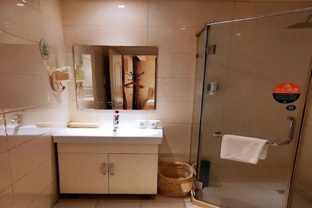 GreenTree Alliance BeiJing West Fourth Ring Beidadi Hotel