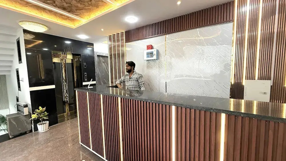 FabHotel The Grand Luxury Stay