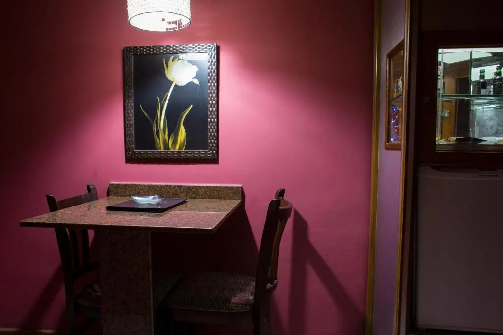 Motel Caricia (Только для взрослых)