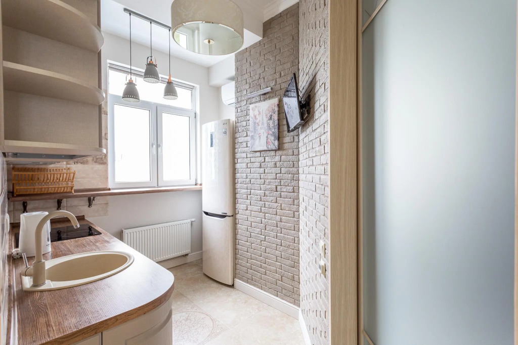 Просторная квартира с балконом и видом на море в ЖК "Посейдон"