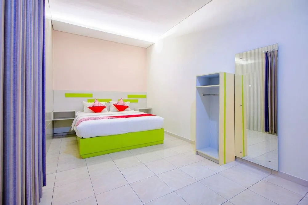 OYO 2105 Hotel Sanca Inn