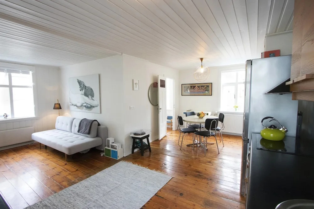 Apartment N24B