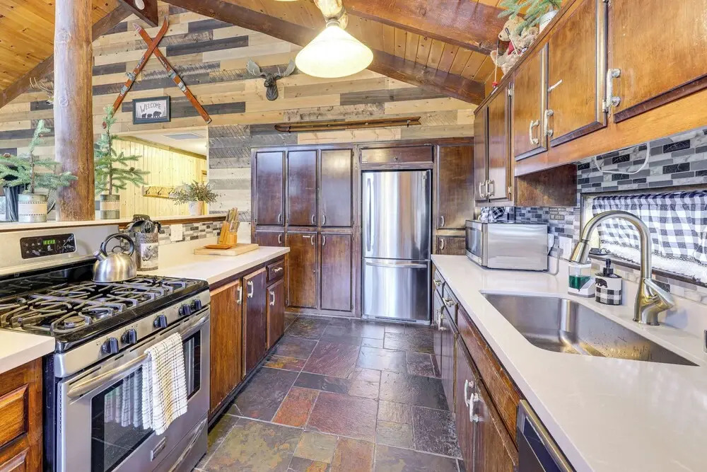 1 Mi to Slopes: Big Bear Lake 'alpen Haus' w/ Spa