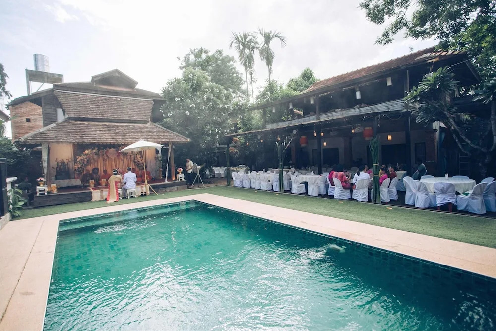 Baan Singkham Resort