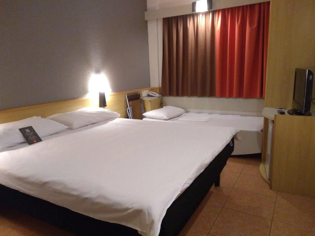 ibis Santos Gonzaga Praia