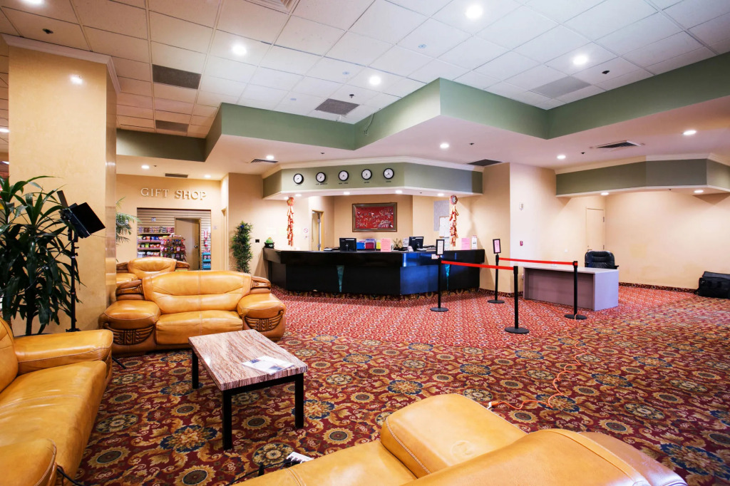 LA Crystal Hotel -Los Angeles-Long Beach Area
