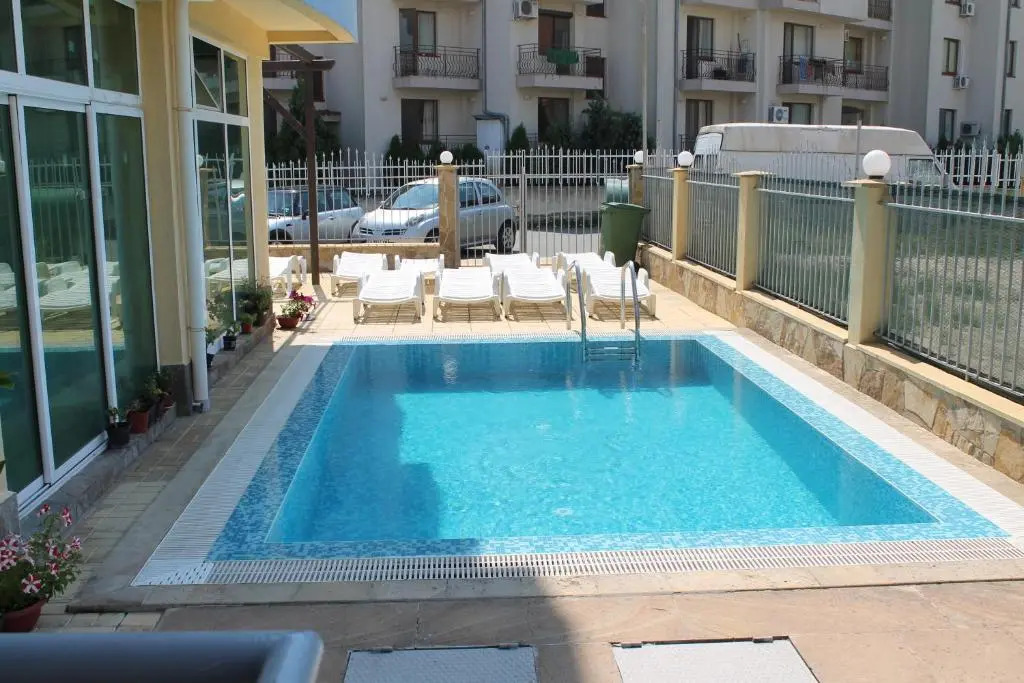 Aqua Blue Apartments