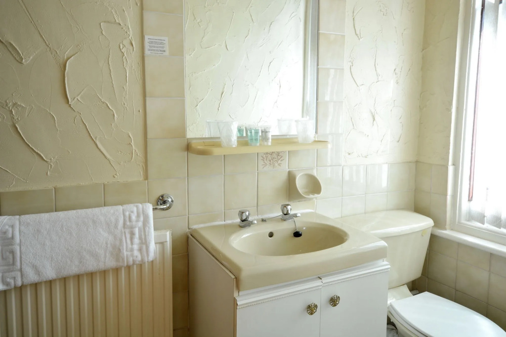 Royal Oakwell Hotel