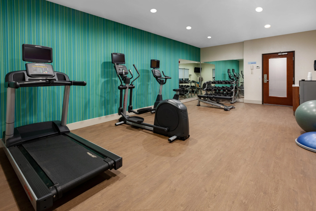 Holiday Inn Express Hotel & Suites Woodhaven by IHG