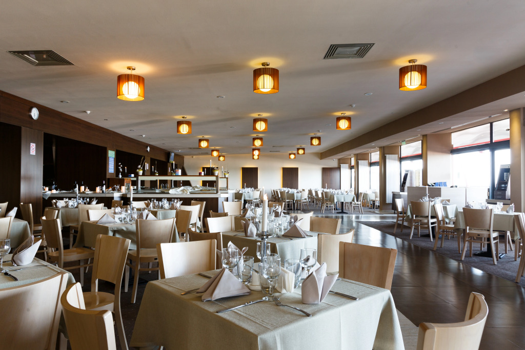 Zenith Hotel