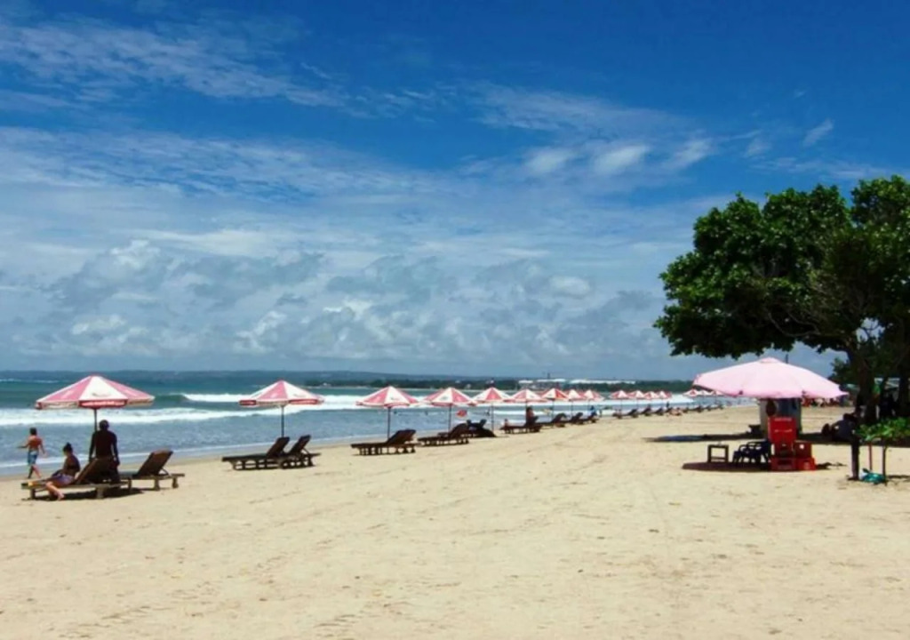 The Akmani Legian