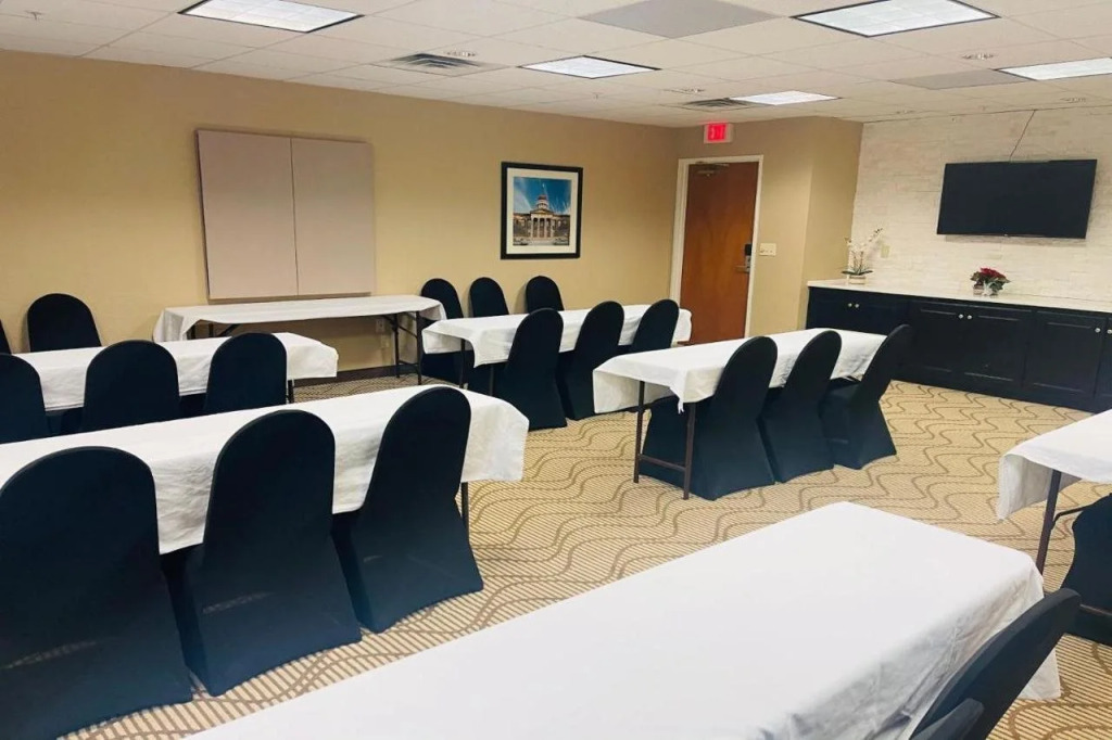 Comfort Inn & Suites Decatur-Forsyth