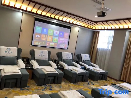 Lufeng Tianying Hotel