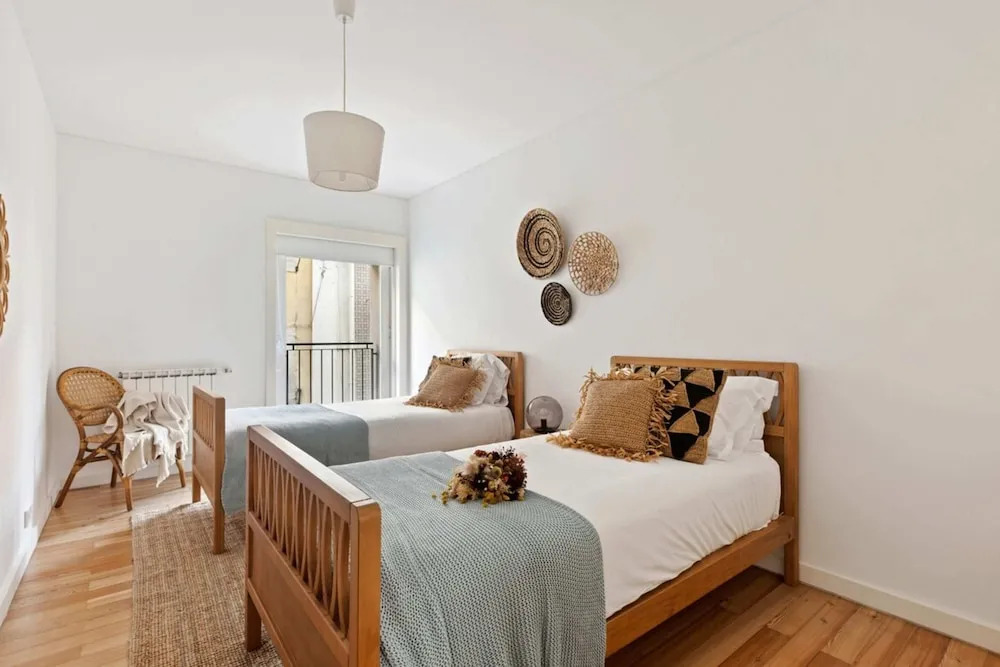 Beautiful 2 Bedroom Apartment in Bairro Alto