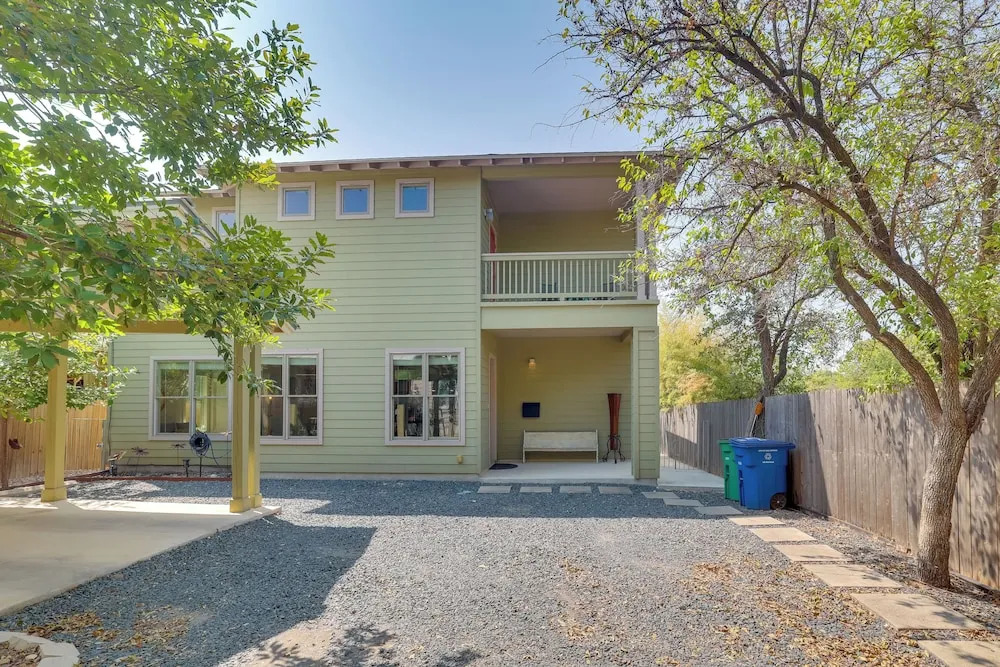 Modern Home < 1 Mi to Dwtn San Antonio & Riverwalk
