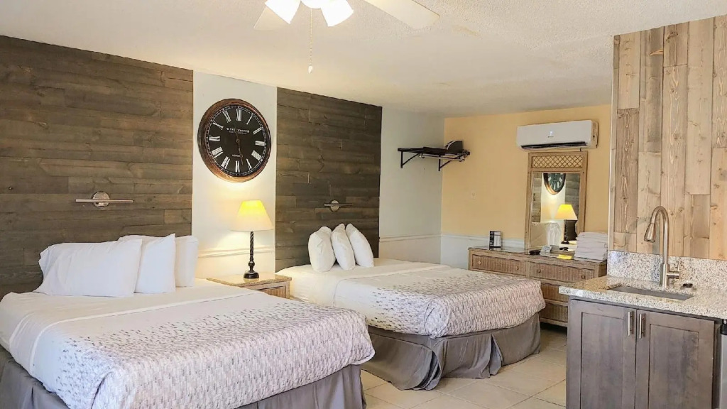 The Beacon Beachfront Bed and Breakfast