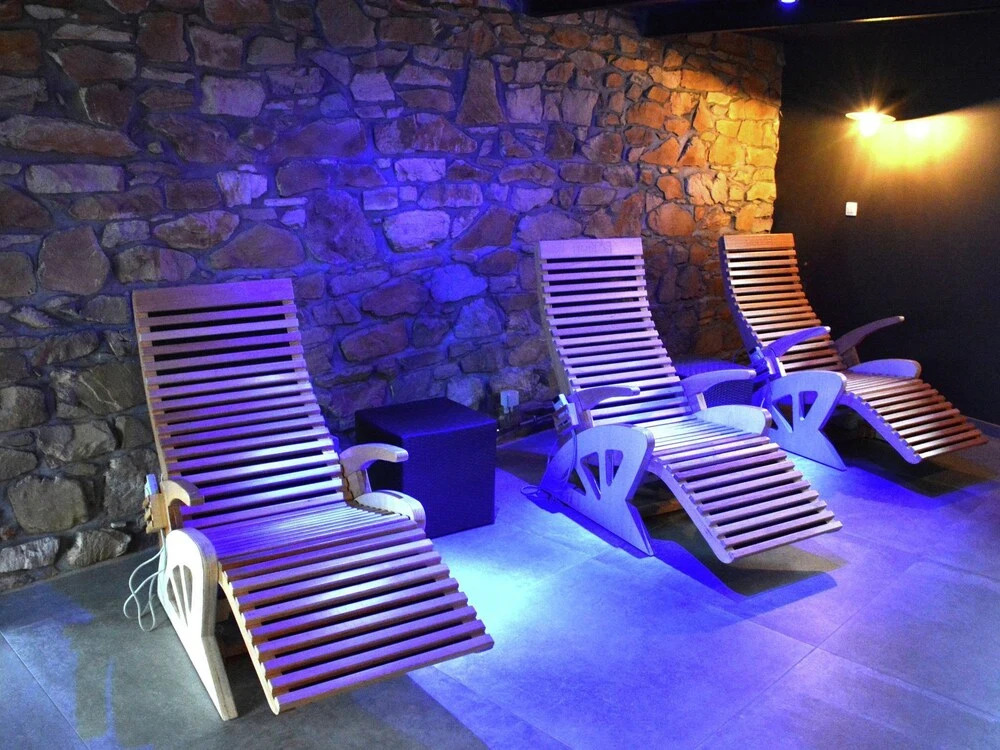 Exquisite Holiday Home in Manhay with Sauna