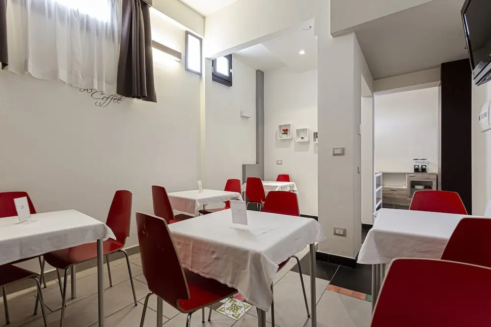 Hotel Don Giovanni 1943
