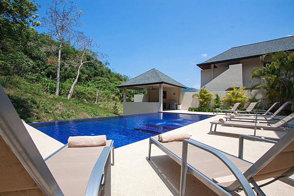 Si Mok Villa