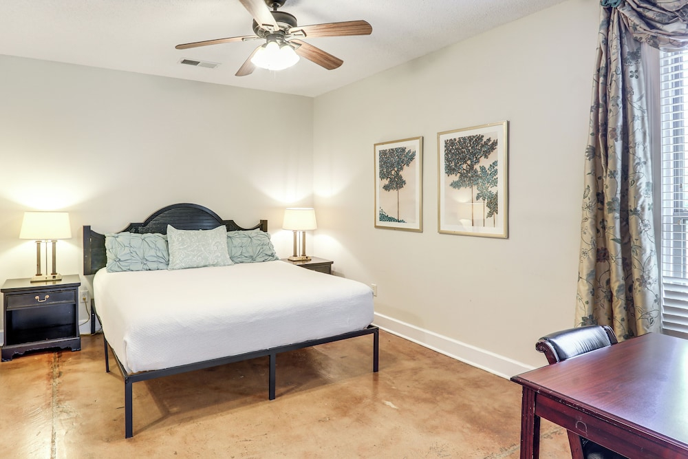 18 Mi to Dtwn Memphis: Oasis on 8 Acres!