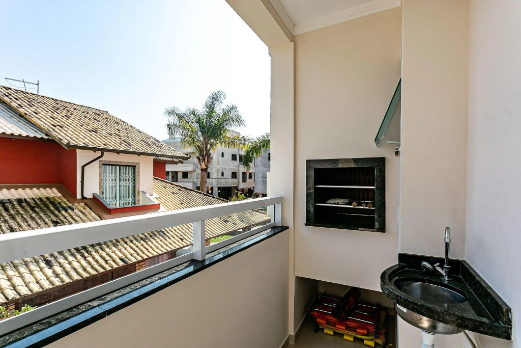 Lindo apto c/ sacada 850m da praia Ingleses RSY204