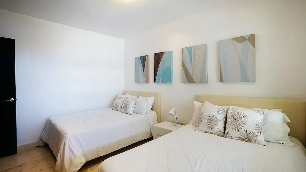 Elements Penthouse 7 3 Bedroom Condo by RedAwning