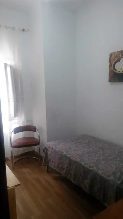 Room In Center