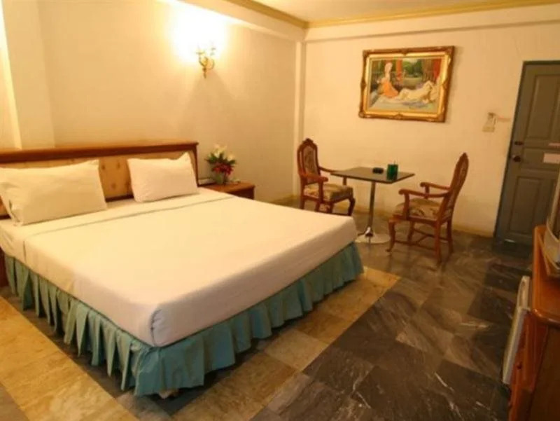 13 Coins Resort Yotin Patana