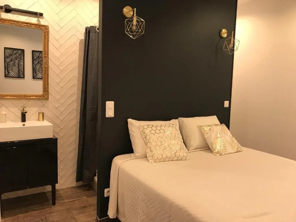 A CASA CORBAIA 2 pièces 40 m2 Chambre, salon, cuisine, jardin privatif, parking proche centre ville et mer