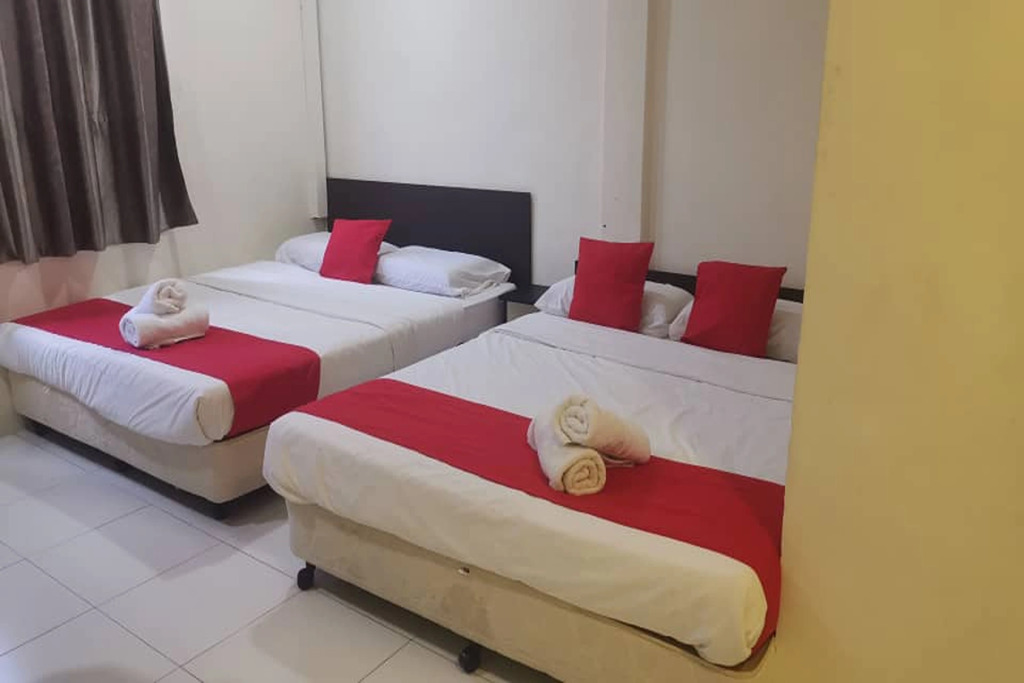 OYO 1104 Q Hotel