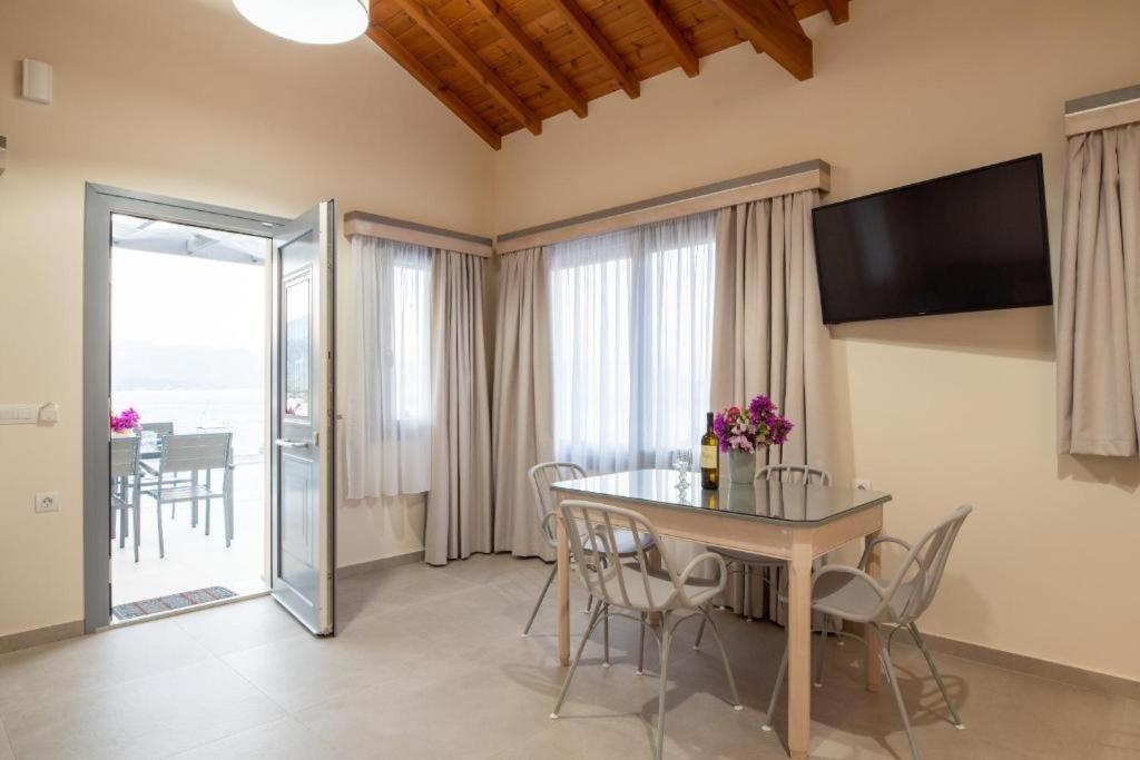 Studios Limnionas