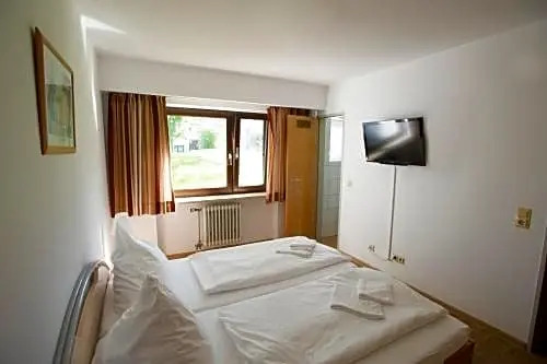 Euro Inn - Hotel