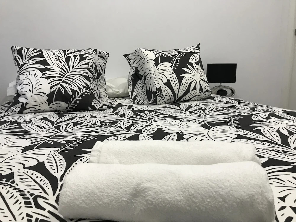 Valdefuentes Apartment
