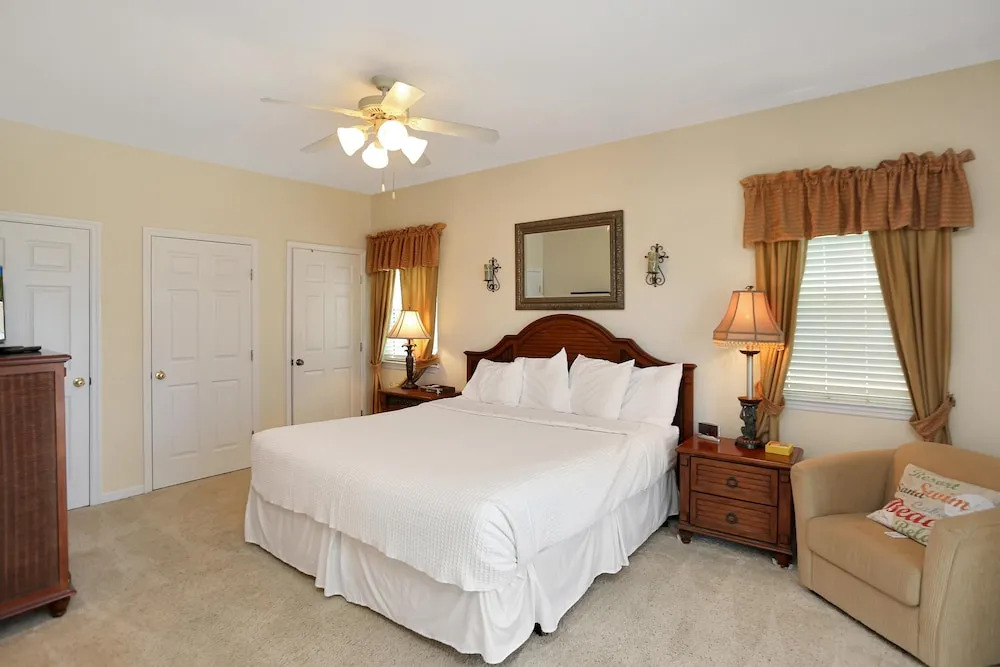 Yellow Bird by Pristine Properties Vacation Rentals