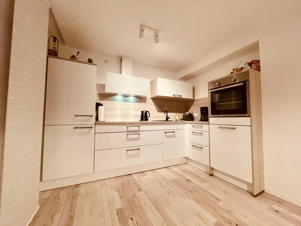 Apartment Rust-modernes Apartment mit Prime, Küche, WLAN, Garten
