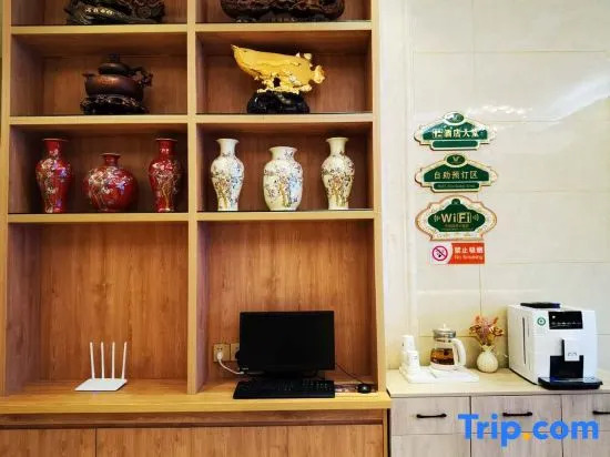 Vienna Hotel Xinjiang Karamay Taifu Plaza