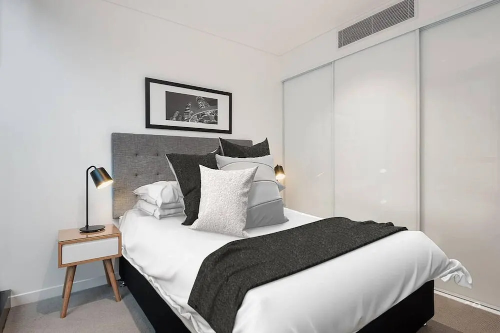 2BR Luxury Skytower CBD Pool Gym Netflix