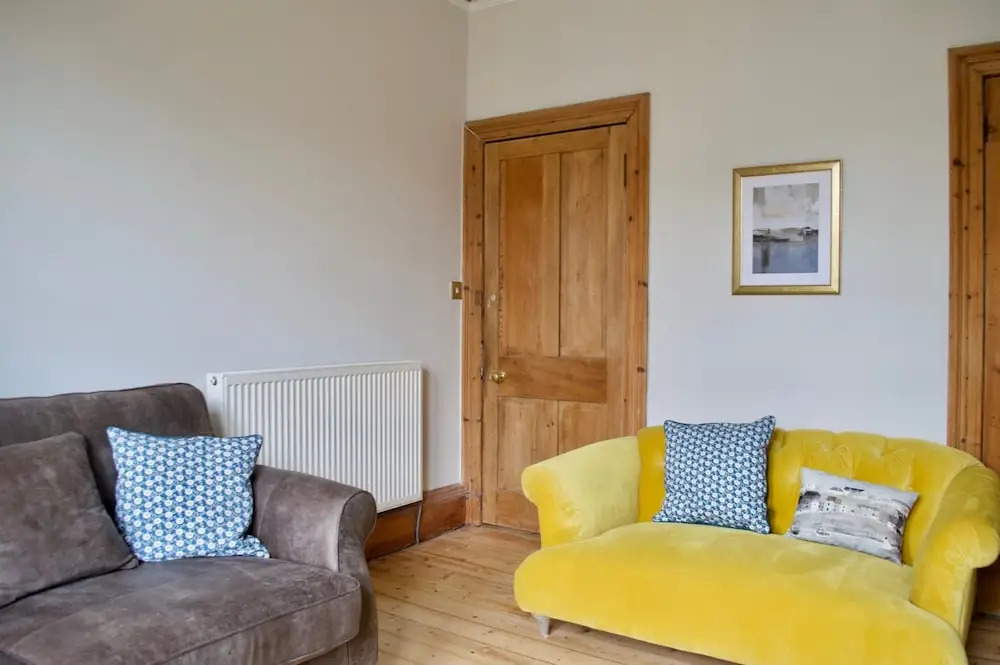 Dalry 2 Bedroom Flat