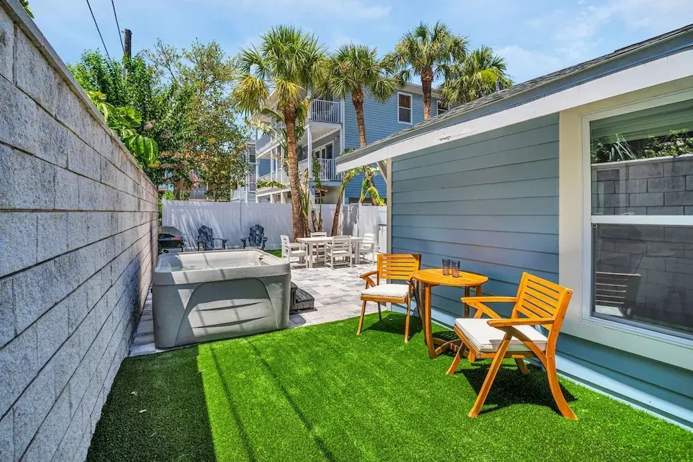New Sweet Beach Nook Hot Tub Ocean Vibes
